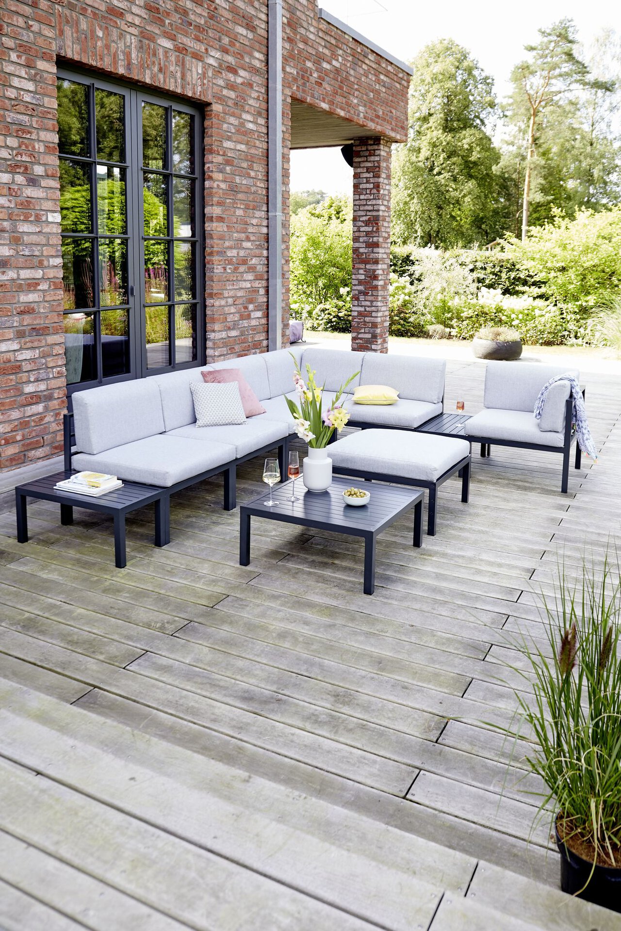 Beistelltisch BALI Outdoor Metall grau ca. 73x32x38 cm | Möbel Inhofer