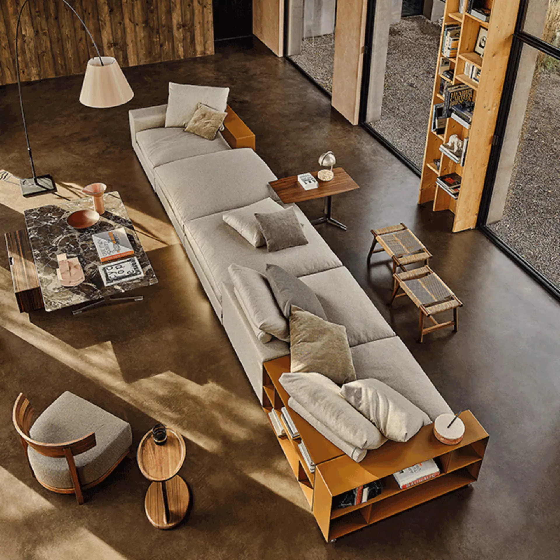 Das großzügige Groundpiece Sofa von Flexform