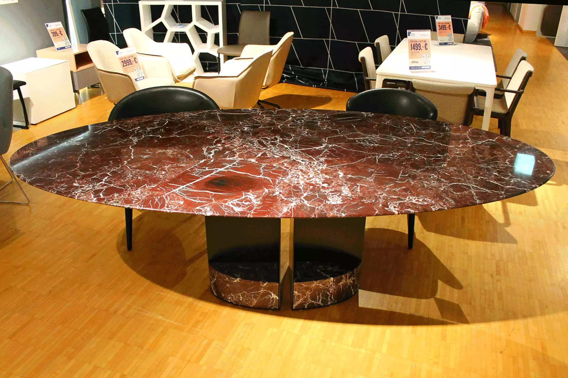 Der Marmortisch T13 von oben