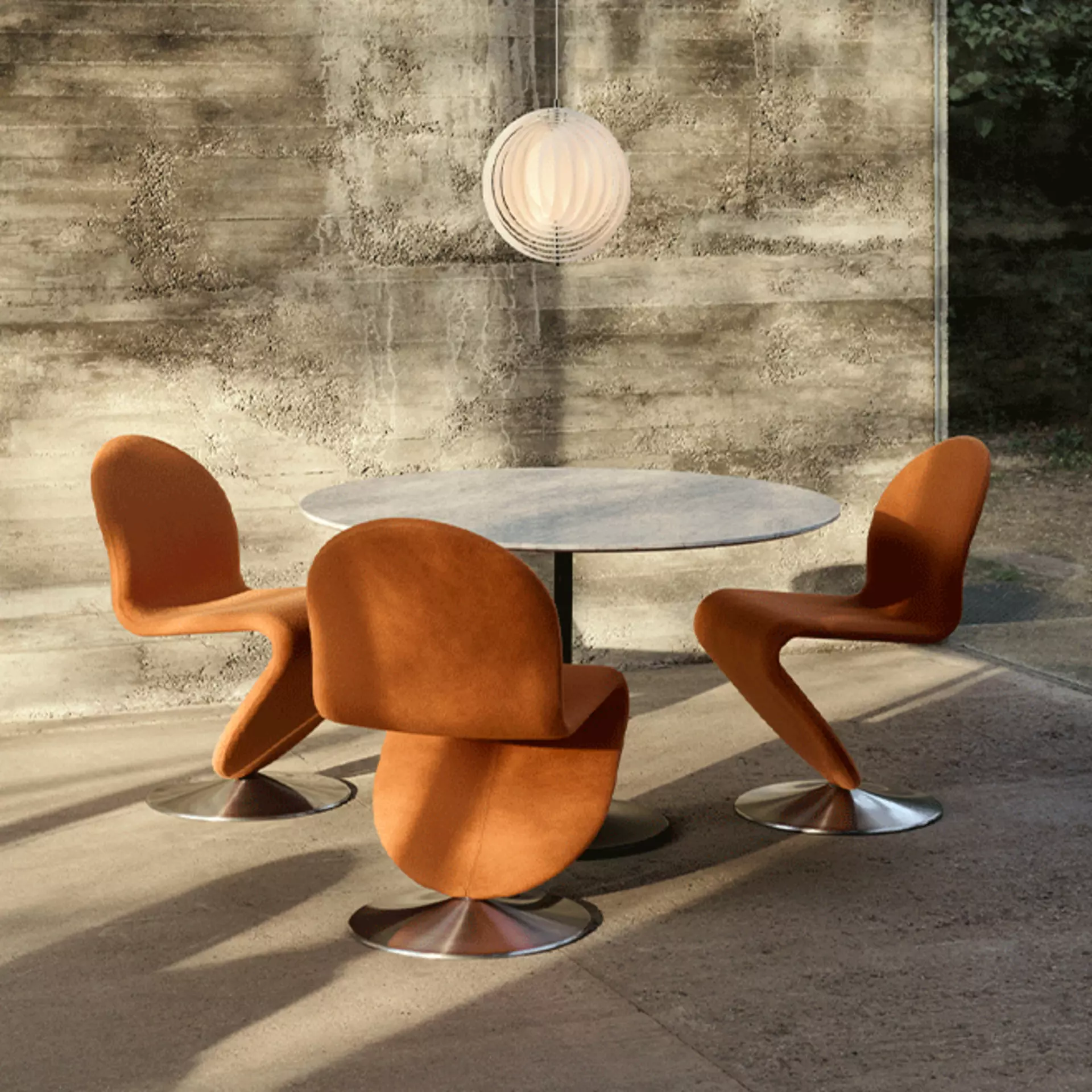 Verpan Dining Chair Serie 123 mit runder Fußplatte