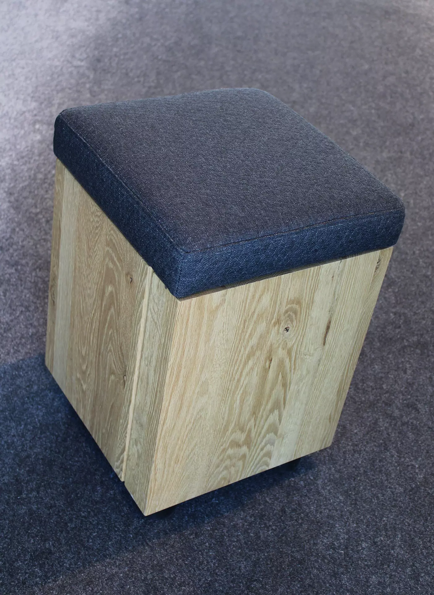 Sitzhocker RUNA