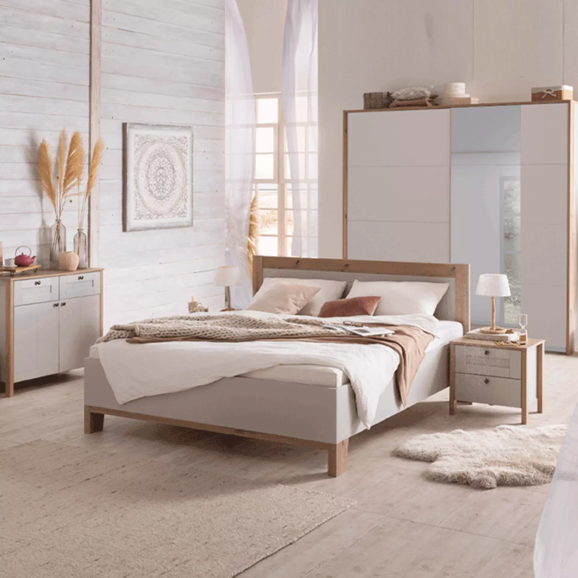 Kompaktes Schlafzimmer kreativ eingerichtet