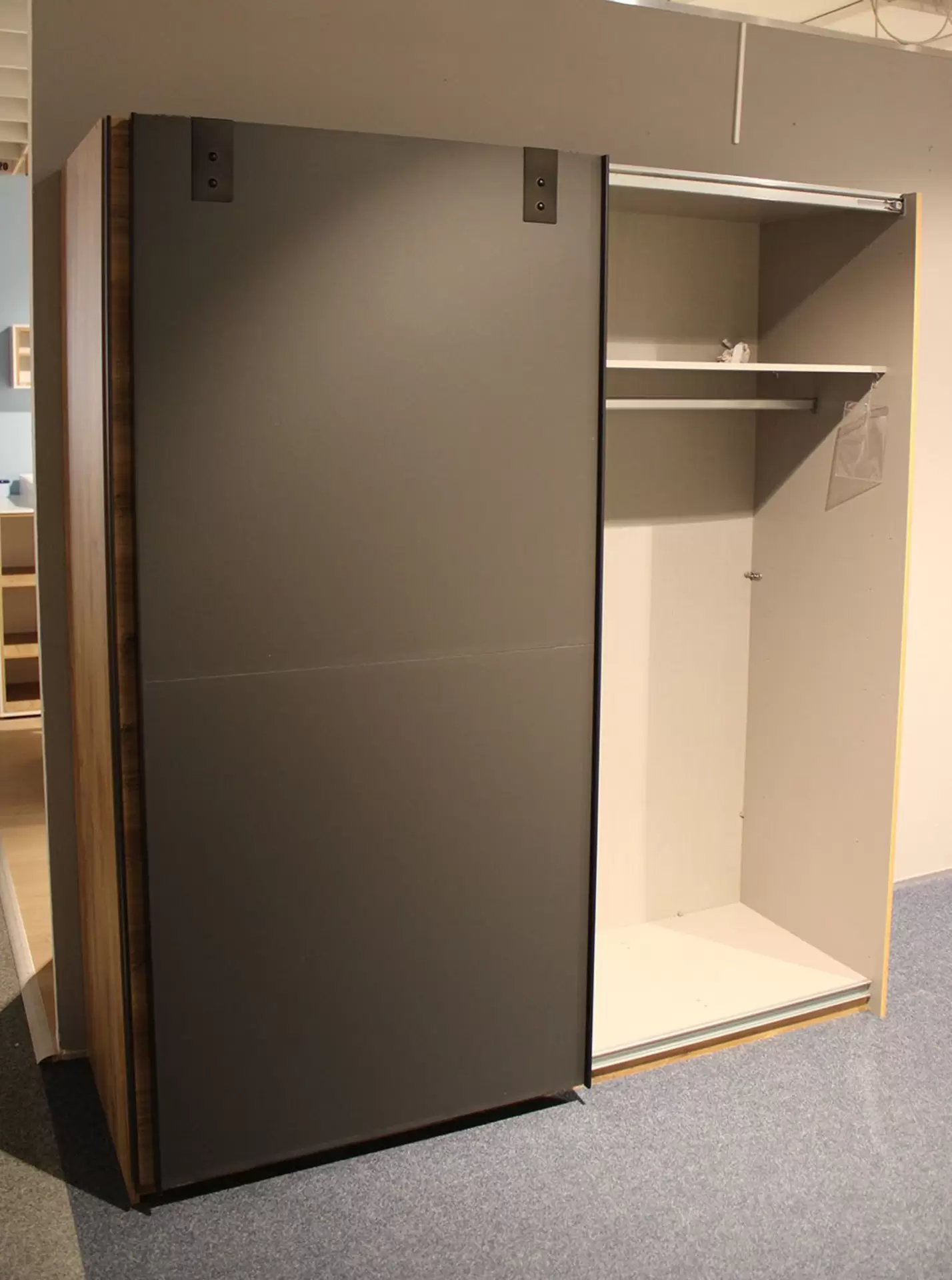 Schwebetürenschrank LIVERPOOL