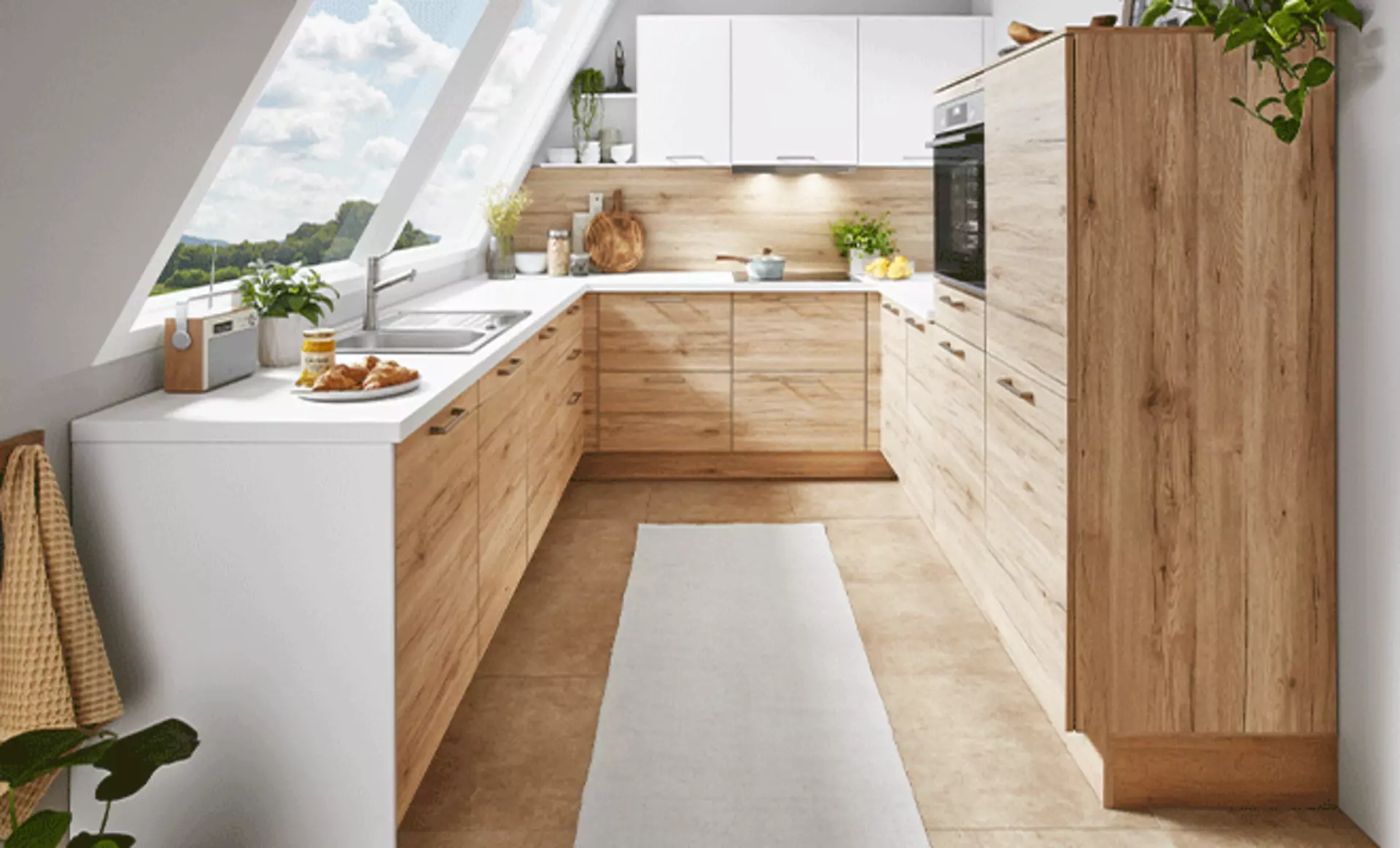 Holzküche im U-Format