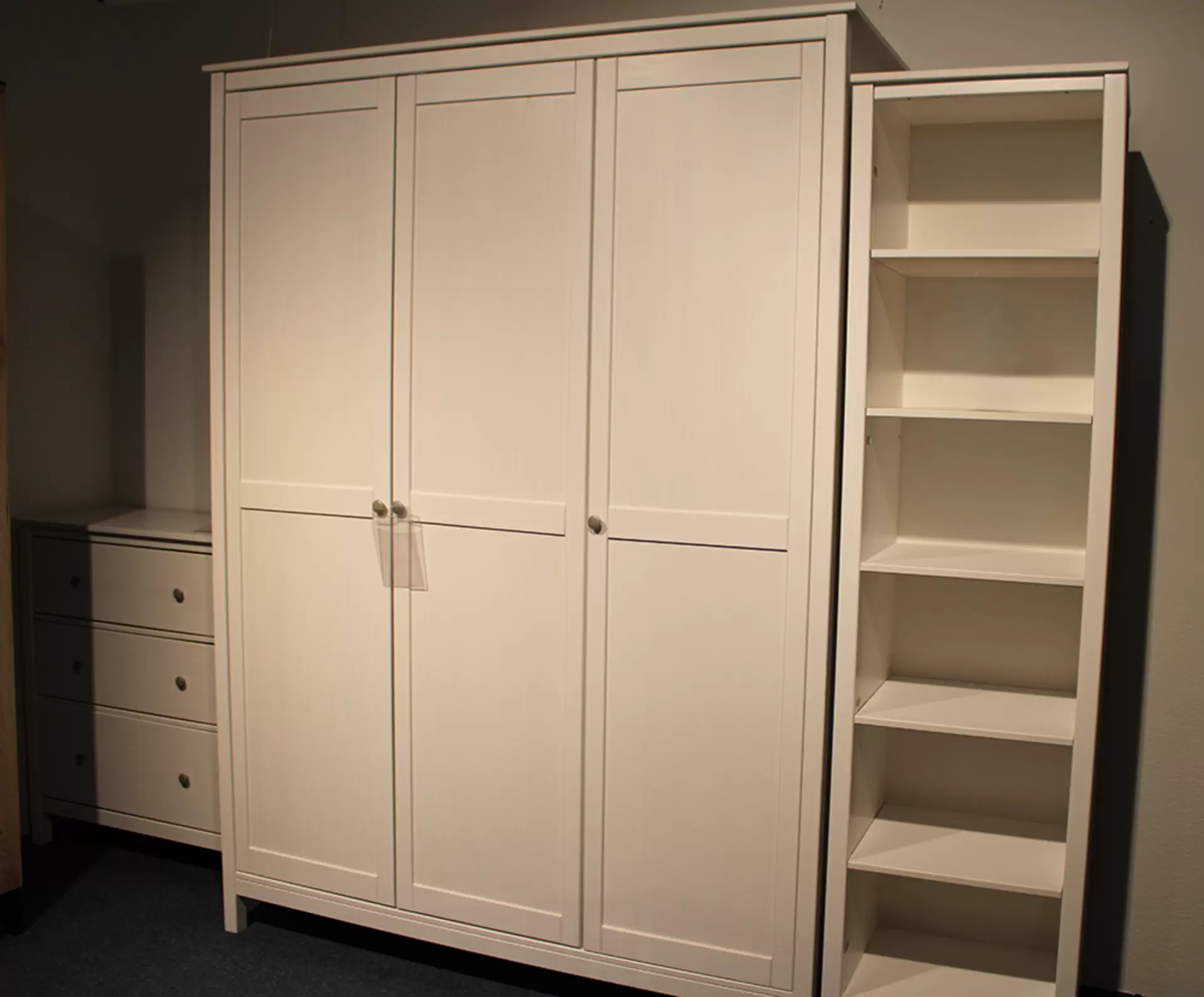 Das Schlafzimmer CHILLY HOME von Inter Link in weiß