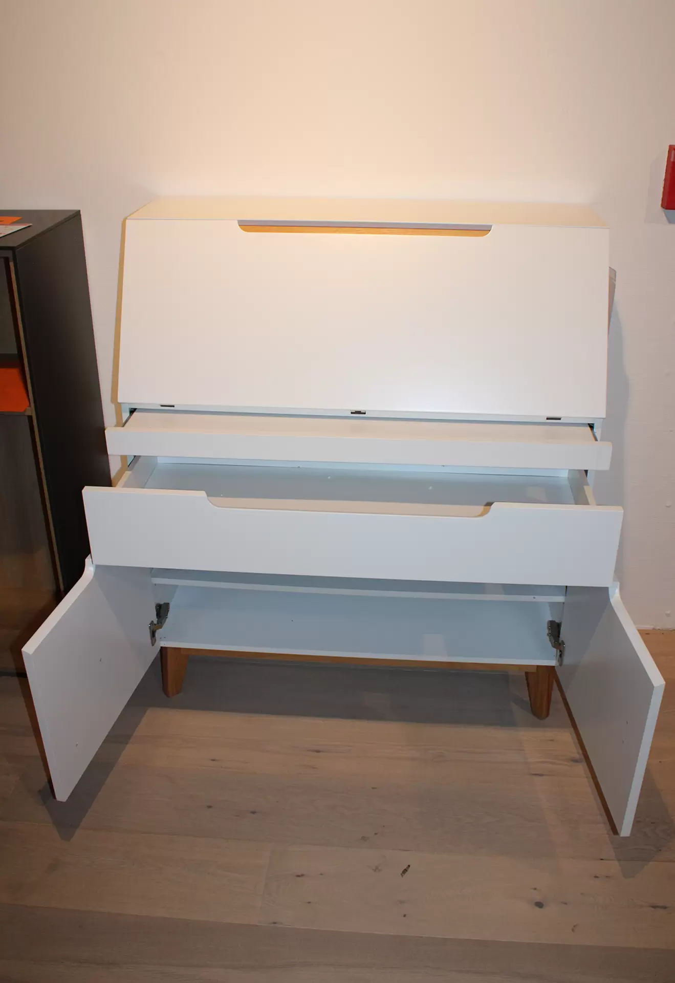 Sekretär CERVO 1 Klappe, 1 Schubkasten, 2 Türen