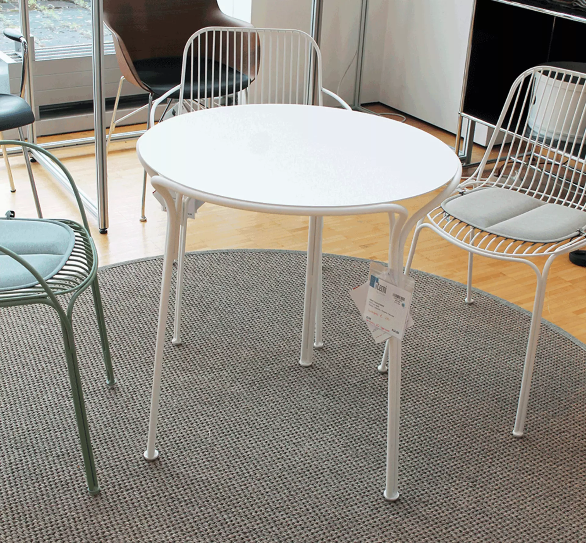 HIRAY Tisch rund Kartell 