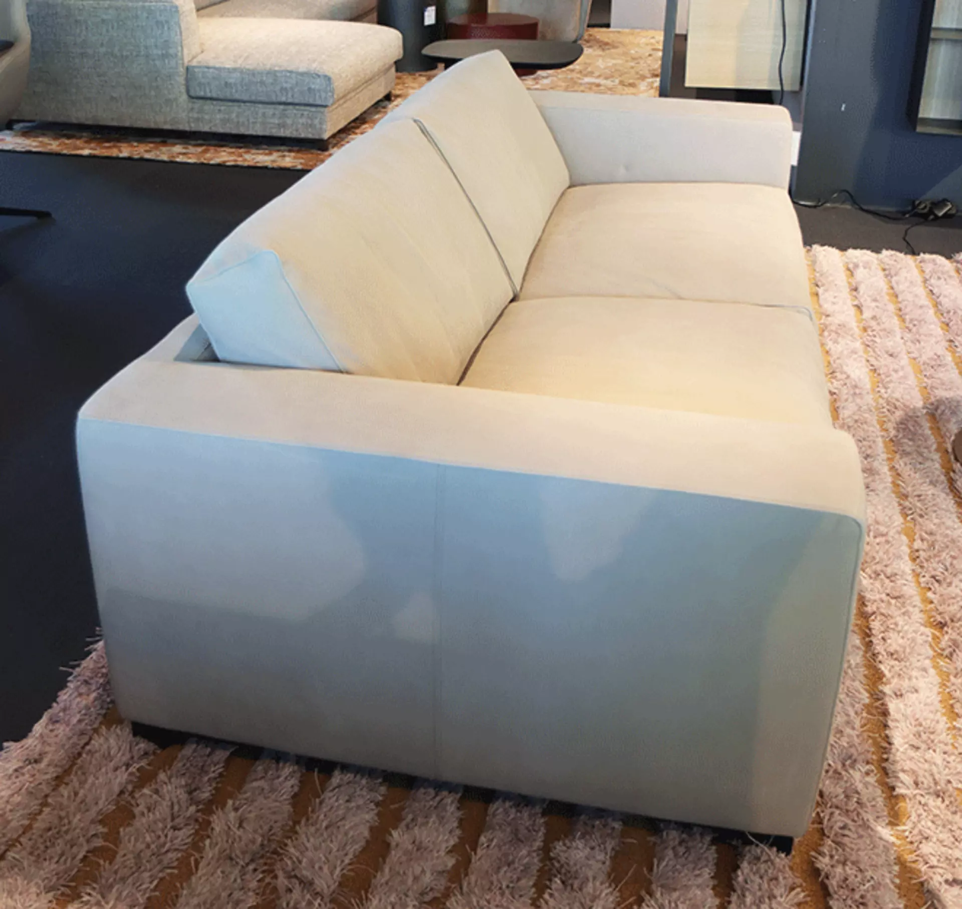Kröncke Sofa Delano