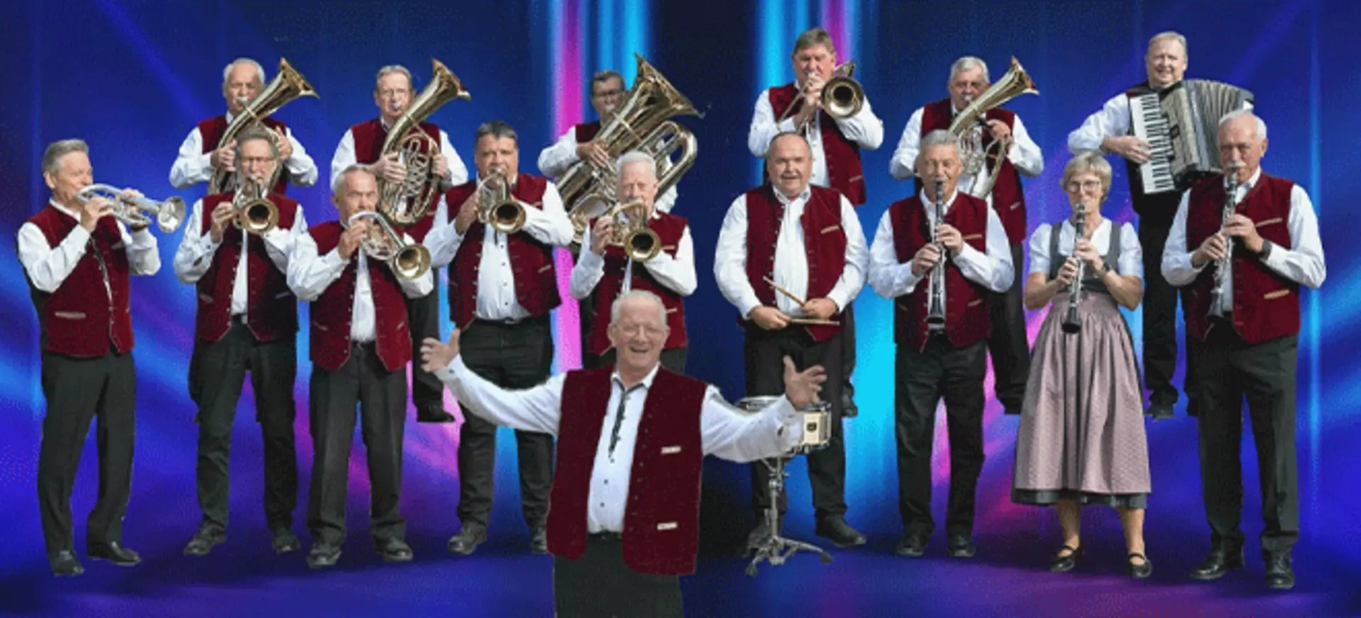 Jeden Samstag Live-Musik mit verschiedenen Musikkapellen bei Möbel Inhofer
