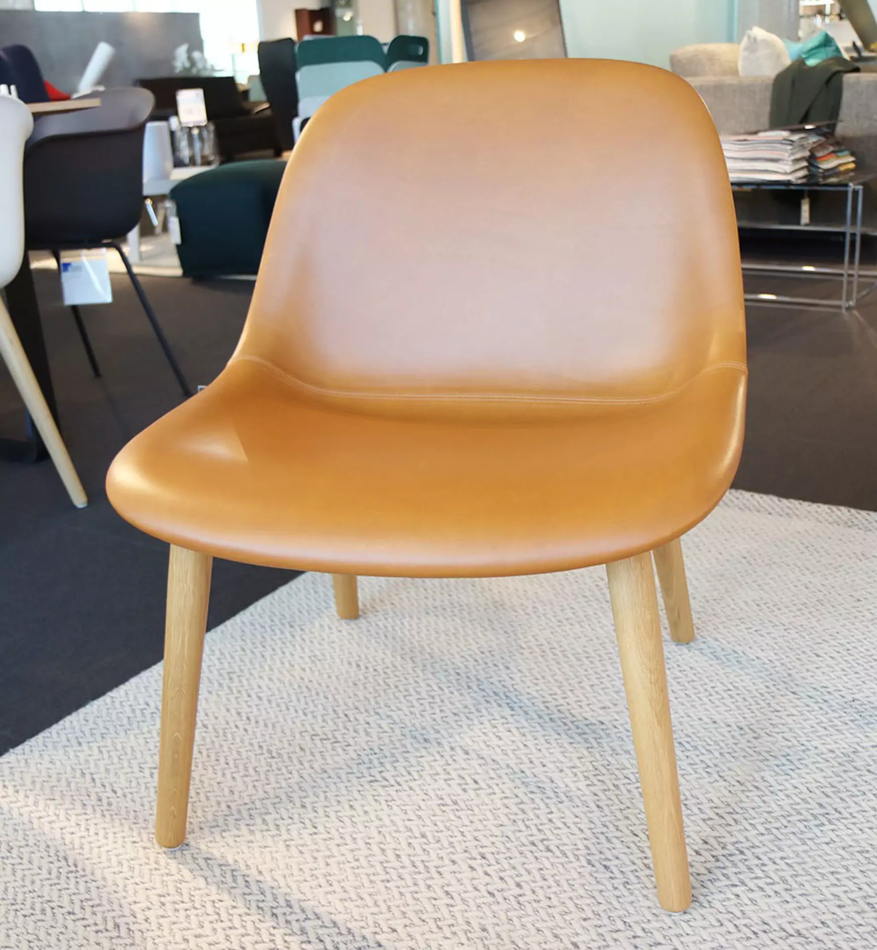 FIBER LOUNGE CHAIR Weitere 