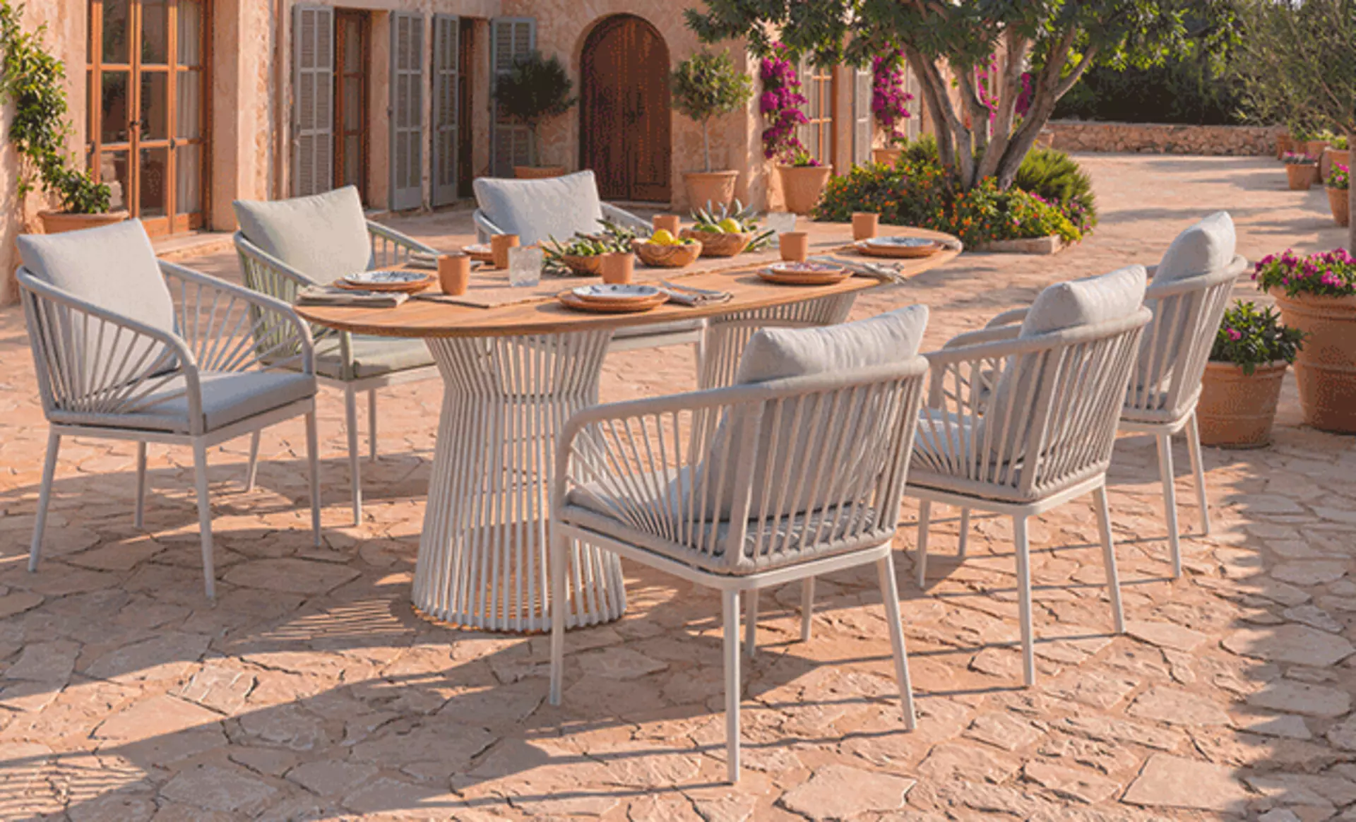 Gemütliche Tischgruppe für den Garten 2026