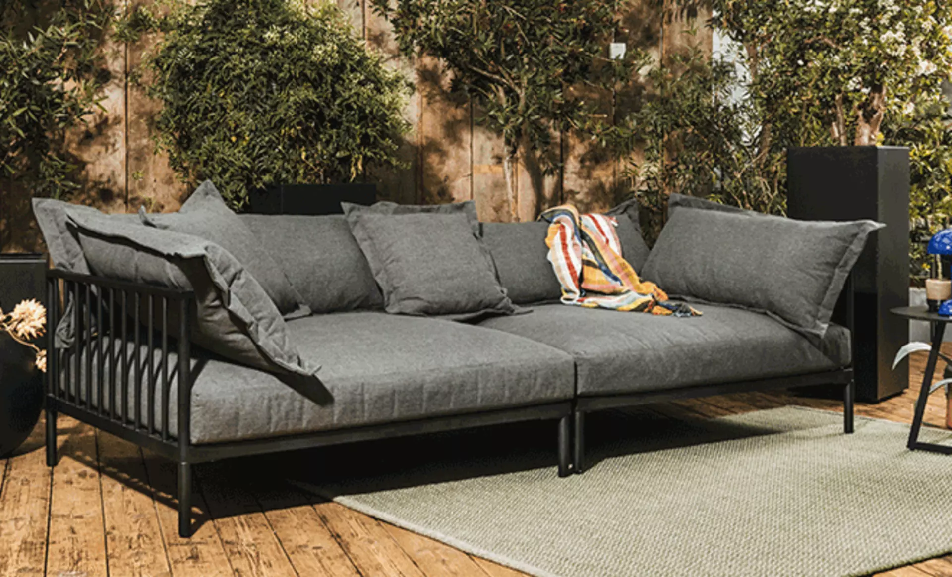 Großes Loungesofa von Cosmic Collection