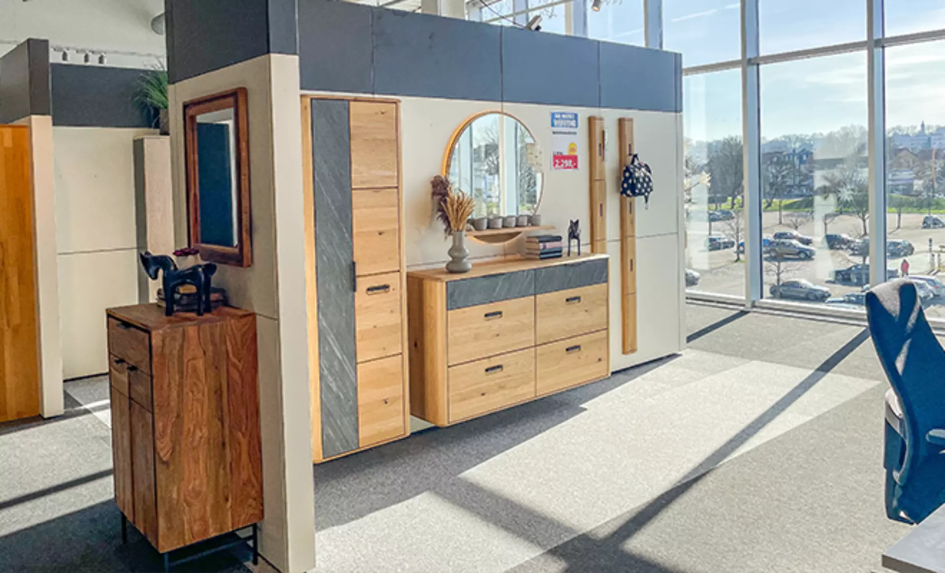 Garderobenausstellung bei Möbel Inhofer in Senden