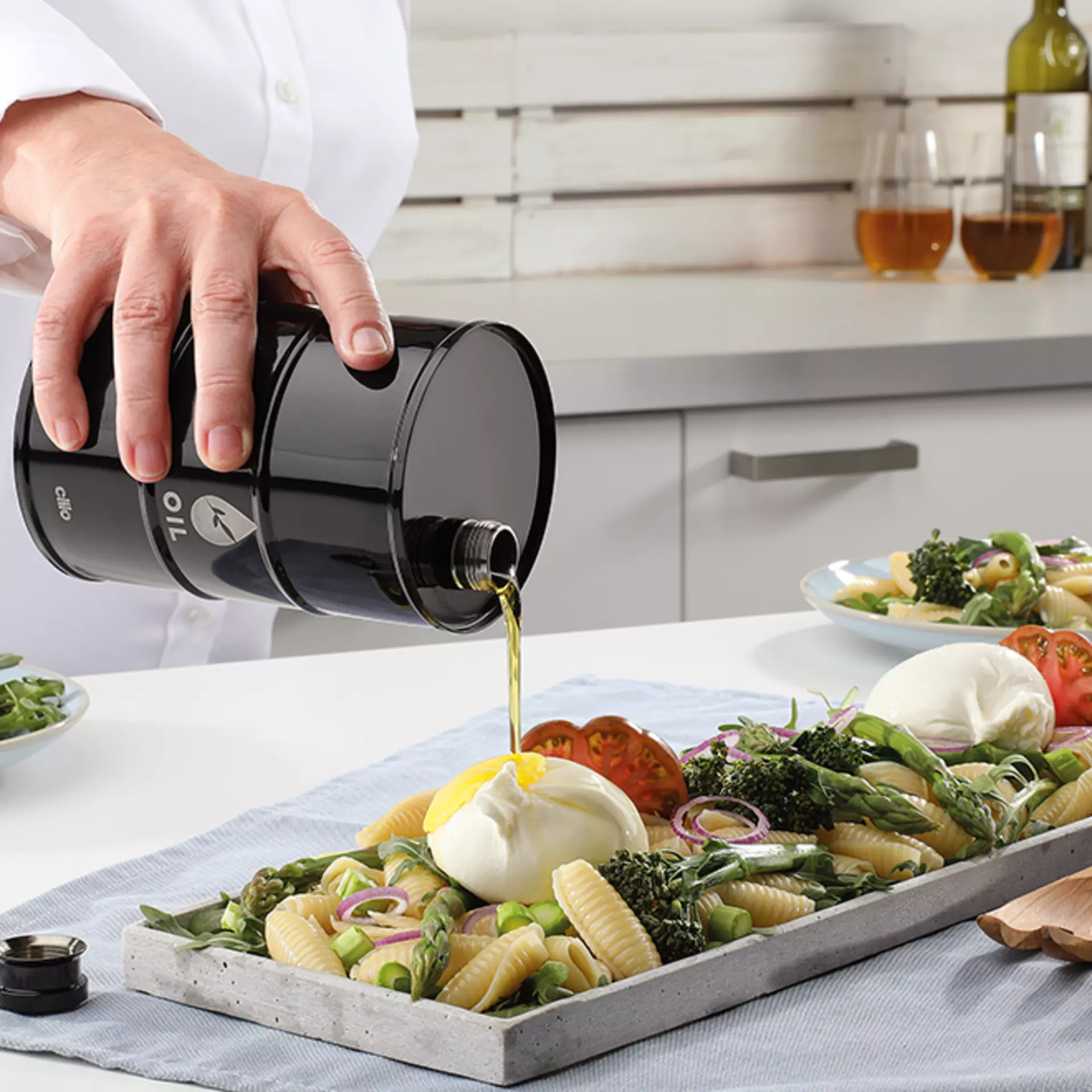 Olivenölbehälter in Ölfass-Optik von cilio