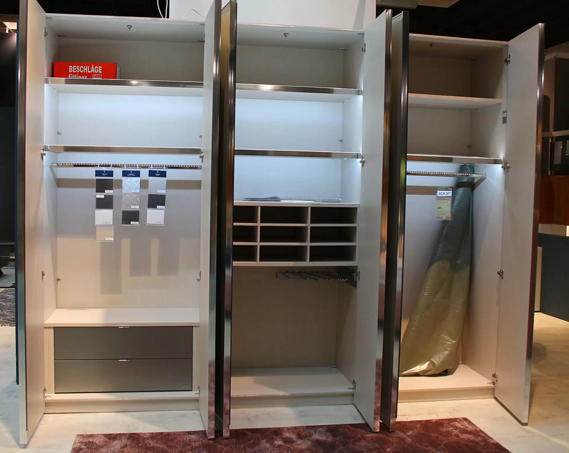 Drehtürenschrank JOOP! GLASS 6-türig, 2-Schubladen