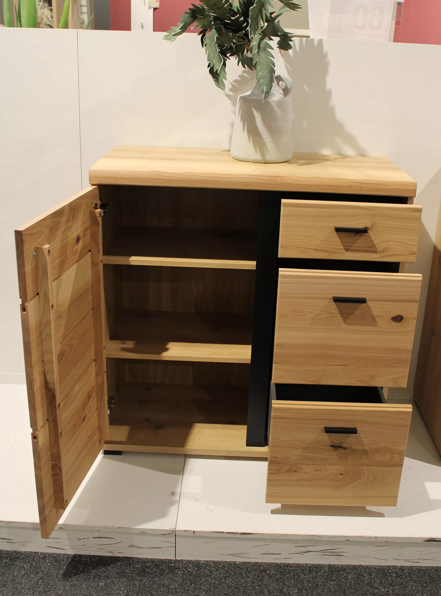 Kommode SONOS  geöffnet