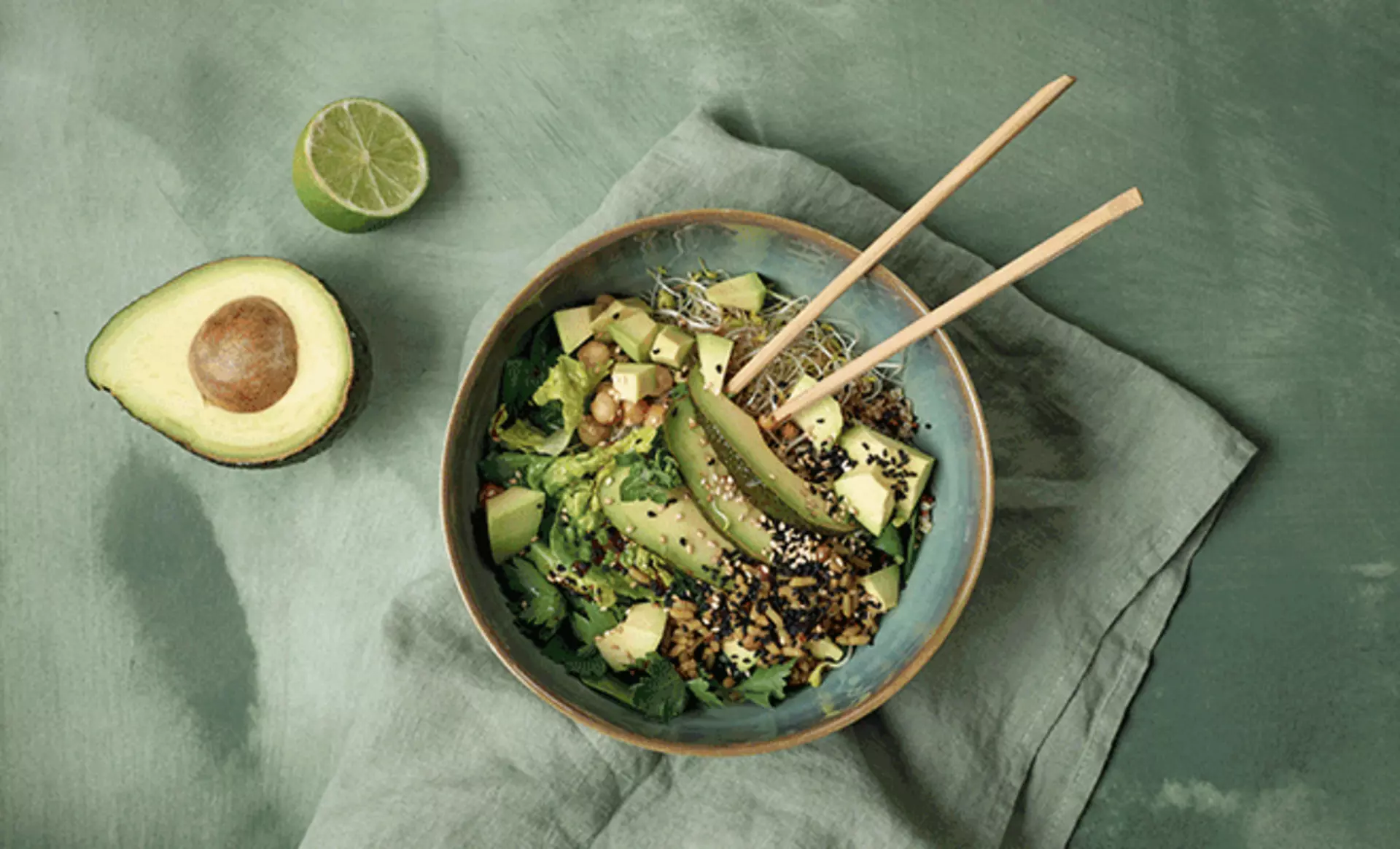 Avocado Bowl in einer Porzellanschüssel von ASA Selection