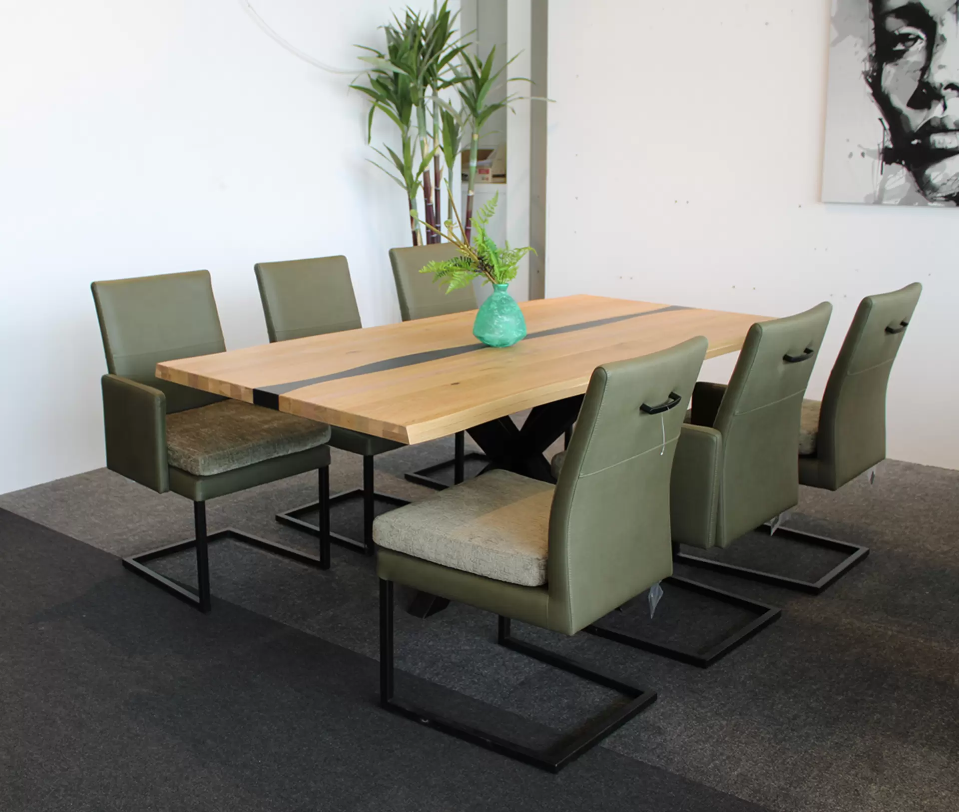 Tischgruppe Neptun Holz + Stoff