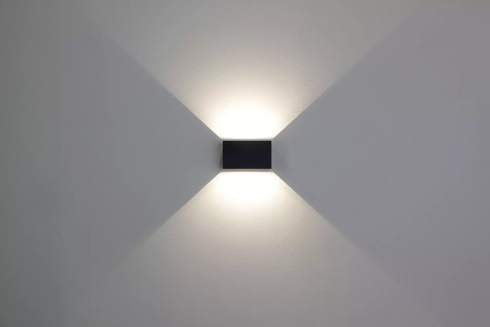Wand-Aussenleuchte DAKAR Eco-Light Metall 10 x 10 x 17 cm