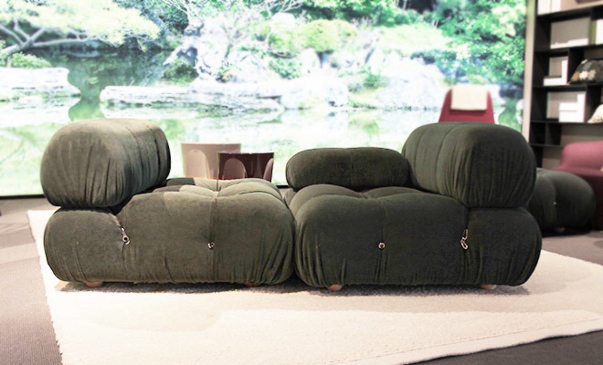 Modulares Designer Sofa von B&B Italia: das Cameleonda in der Ausstellung bei interni by inhofer
