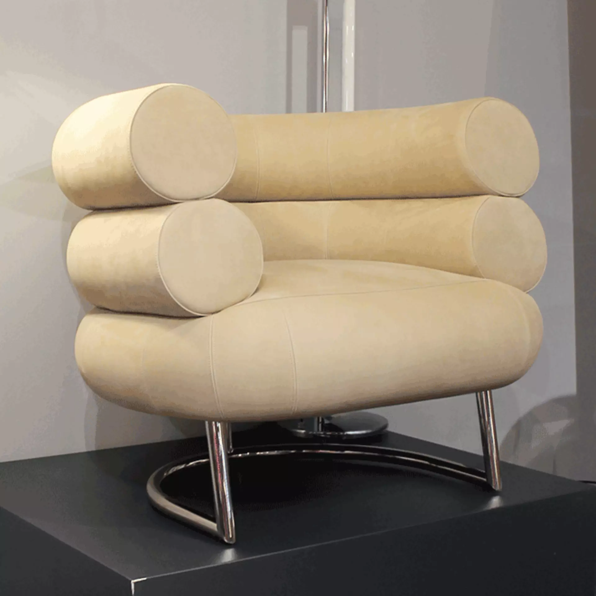100 Jahre Bibendum Armchair von Eileen Gray in der Sonderedition