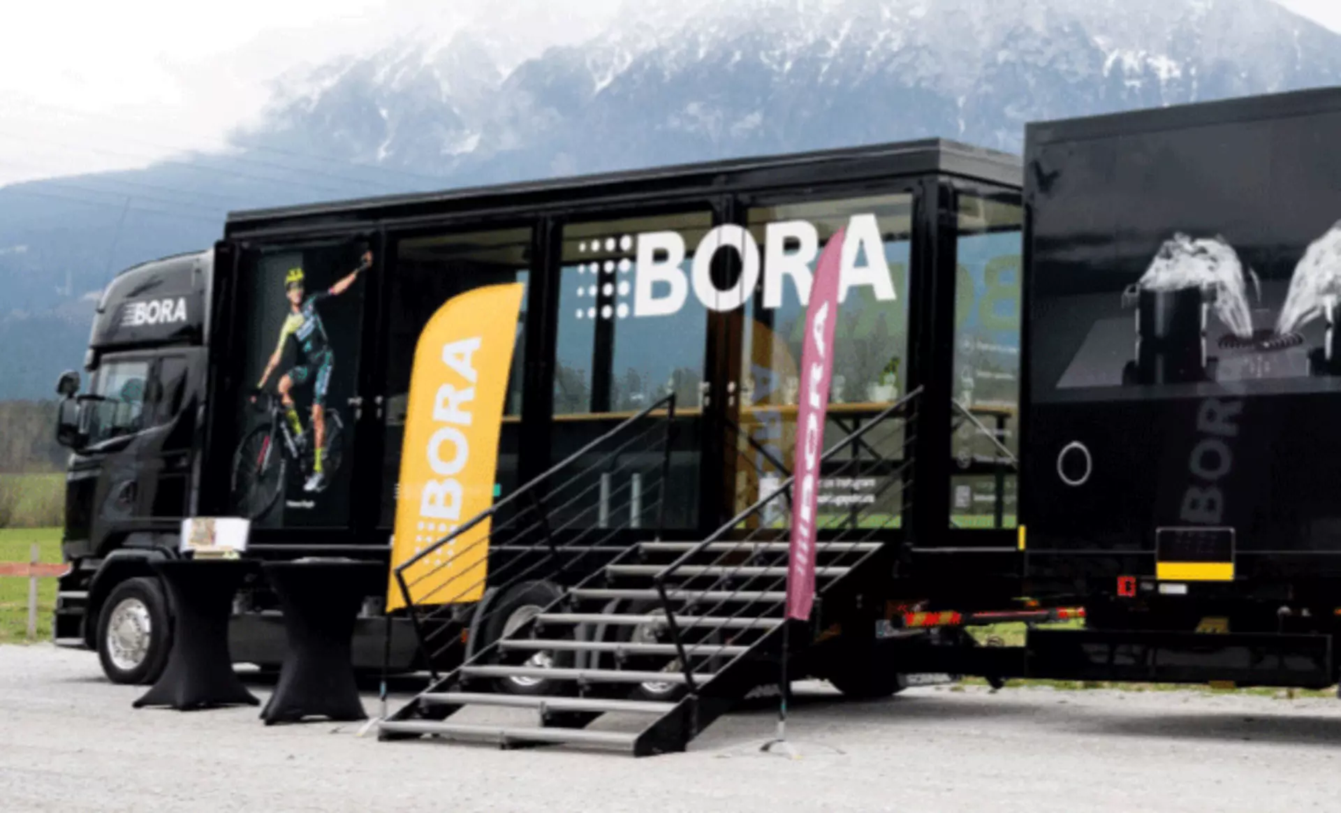 Bora Live-Erlebnis: Der gläserne Truck in Senden - 22. und 23. Mai 2026 bei Möbel Inhofer