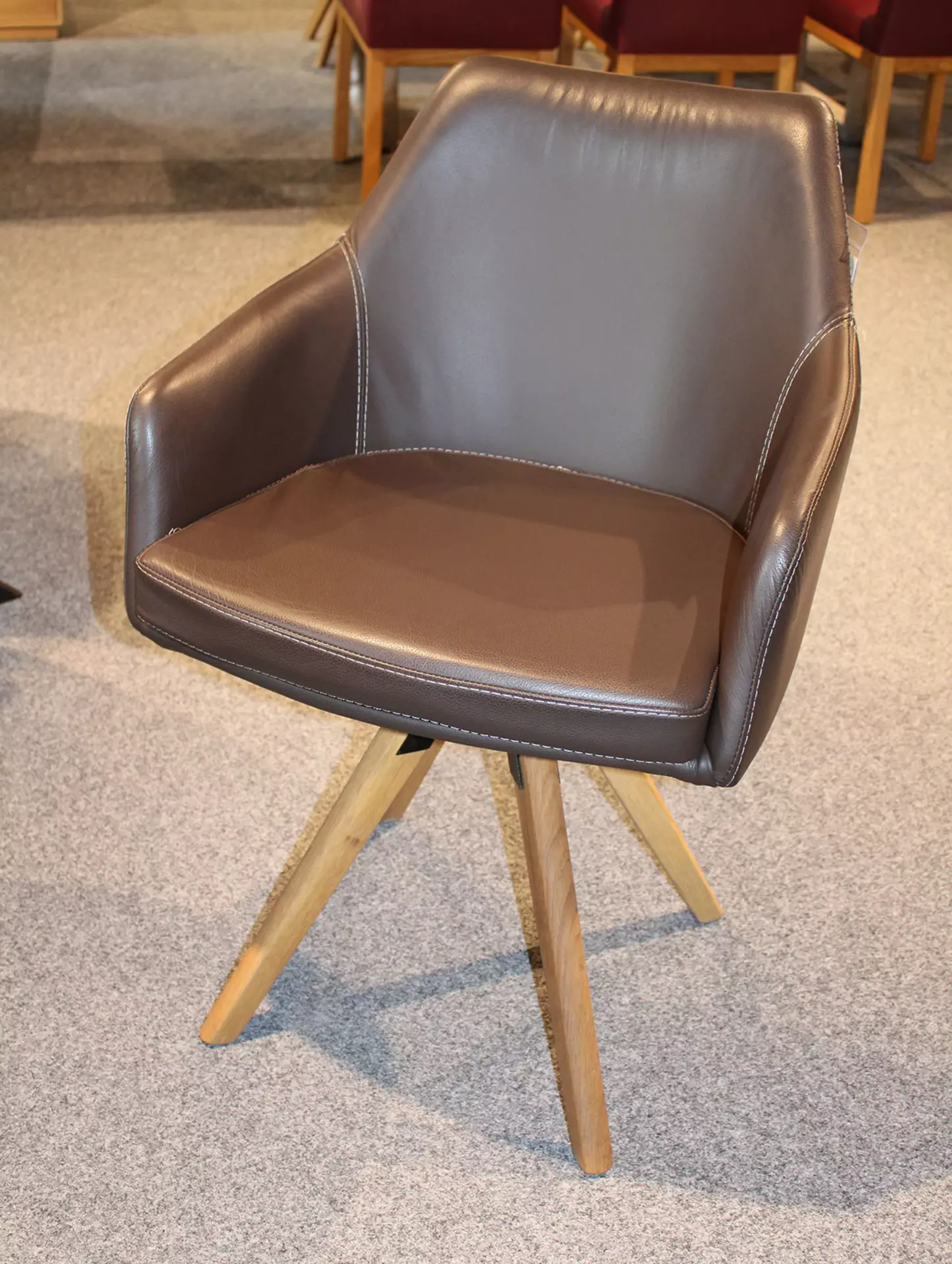 Ausstellungsstück Stuhl 4A von HPI in Leder braun