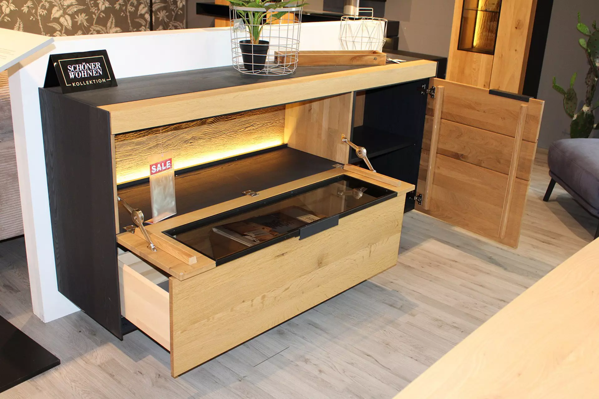 Sideboard YORIS geöffnet