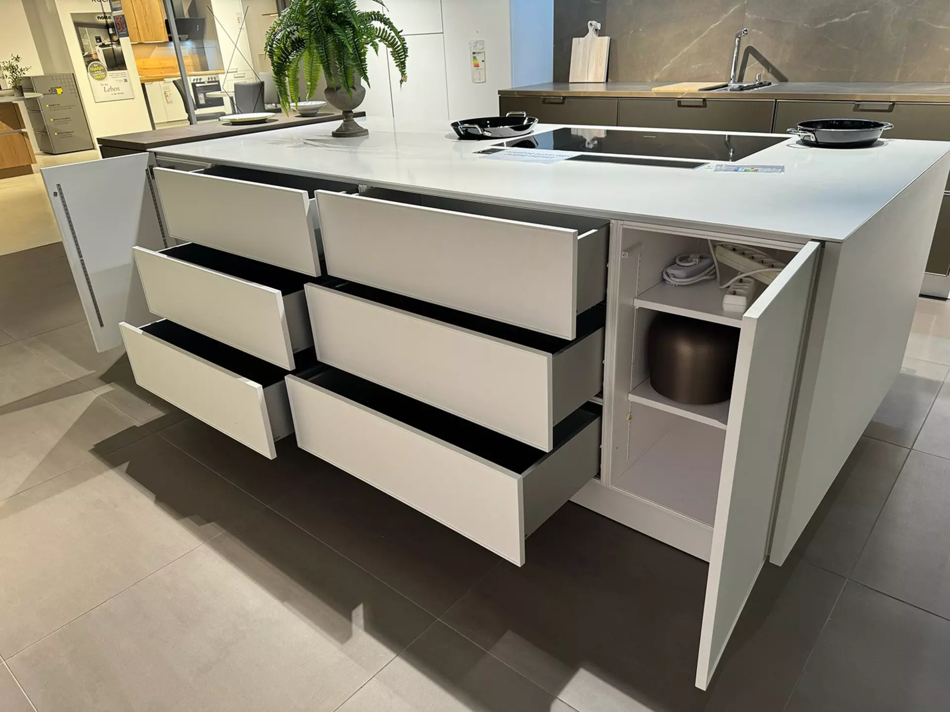 SE8008LM/SE3003RLM/SE3003R Küche SieMatic 
