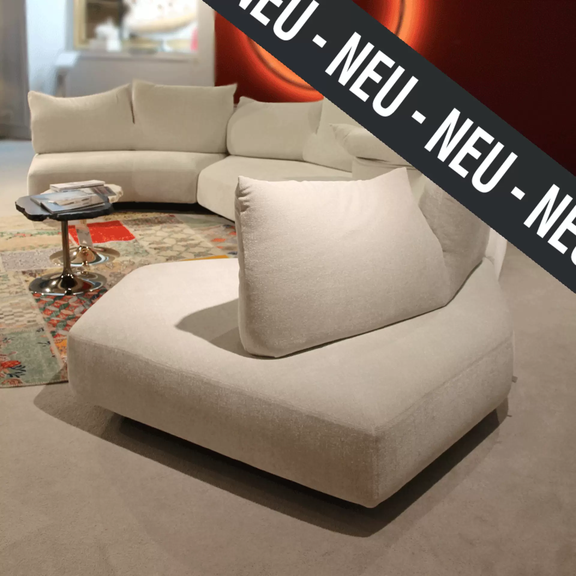 Neu eingetroffen bei interni by inhofer in Senden: das Edra Designsofa Anywhere