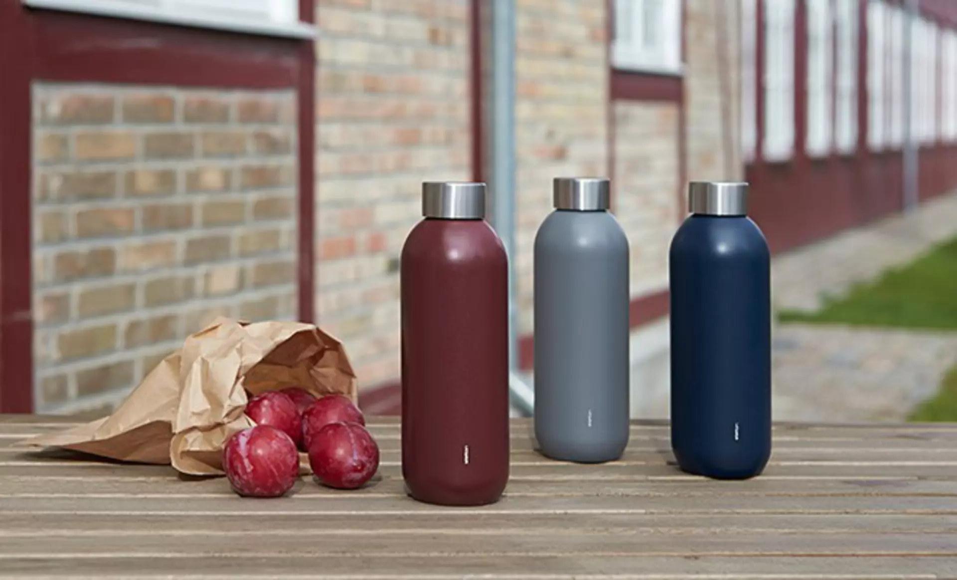 Formschöne Trinkflaschen für unterwegs von der Designmarke Stelton