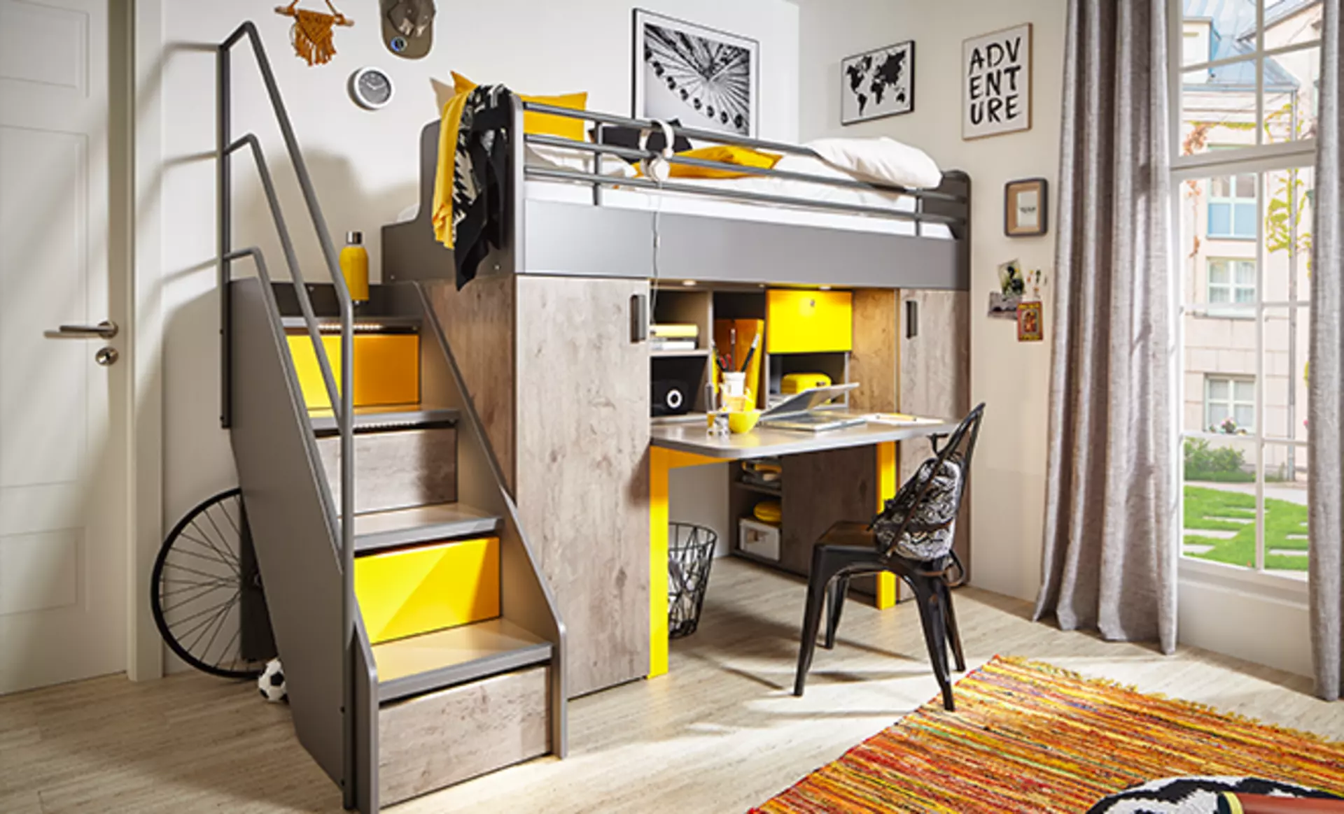 Hochbett Level 2 von Rudolf Möbelhandwerk mit Tisch darunter