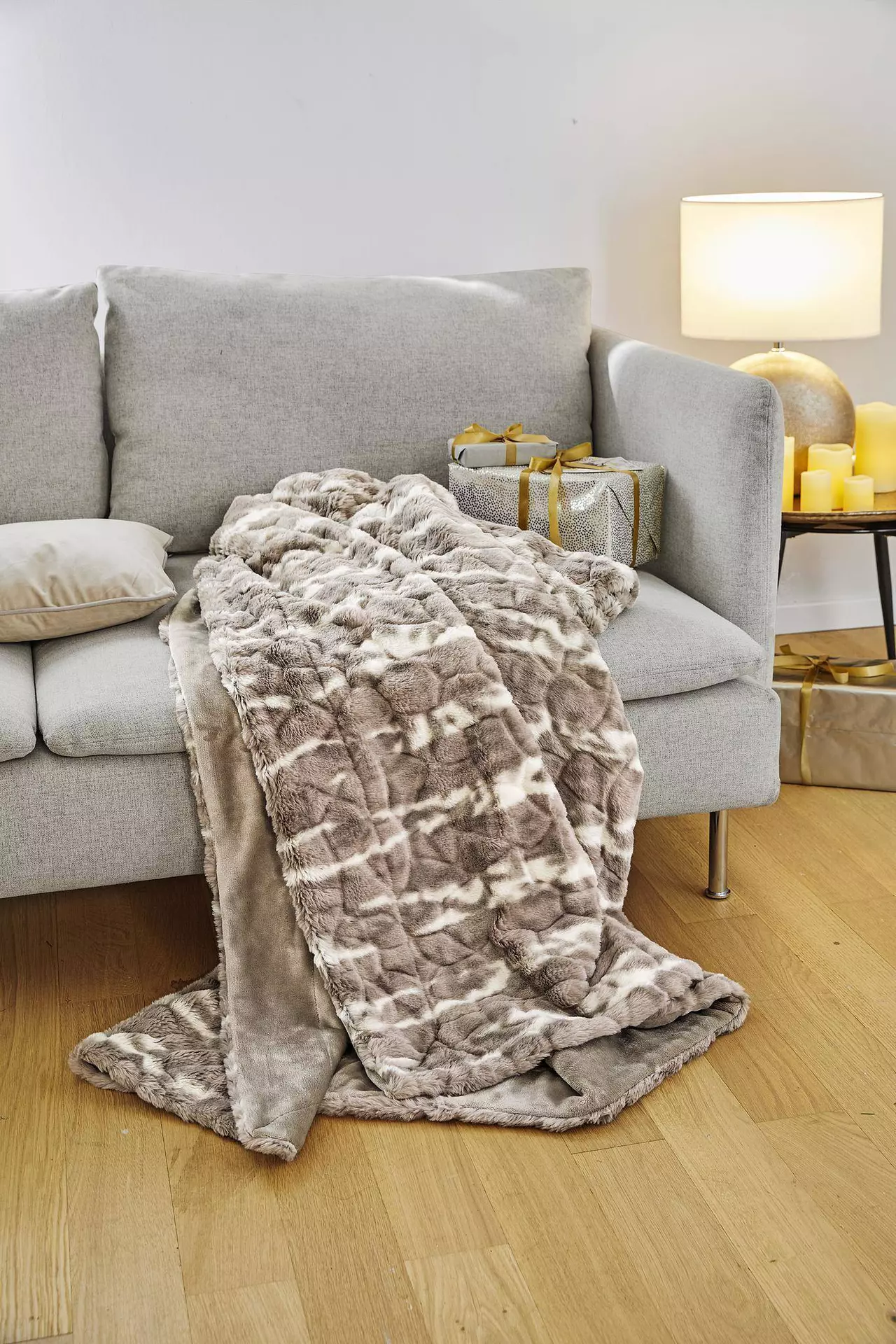 Kuscheldecke Felldecke bugatti Textil 150 x 200 cm