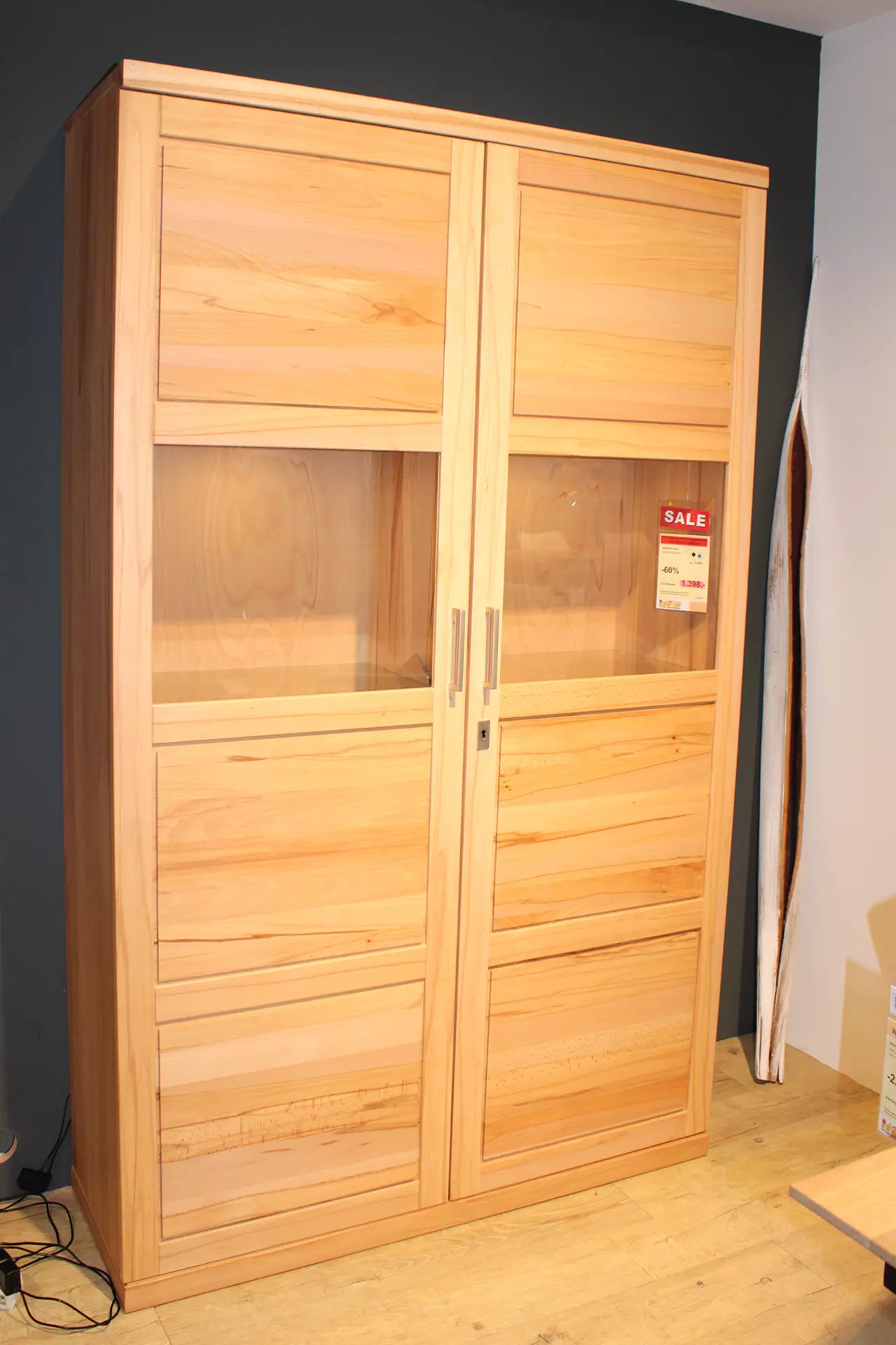 Vitrine Kernbuche natur geölt geschlossen