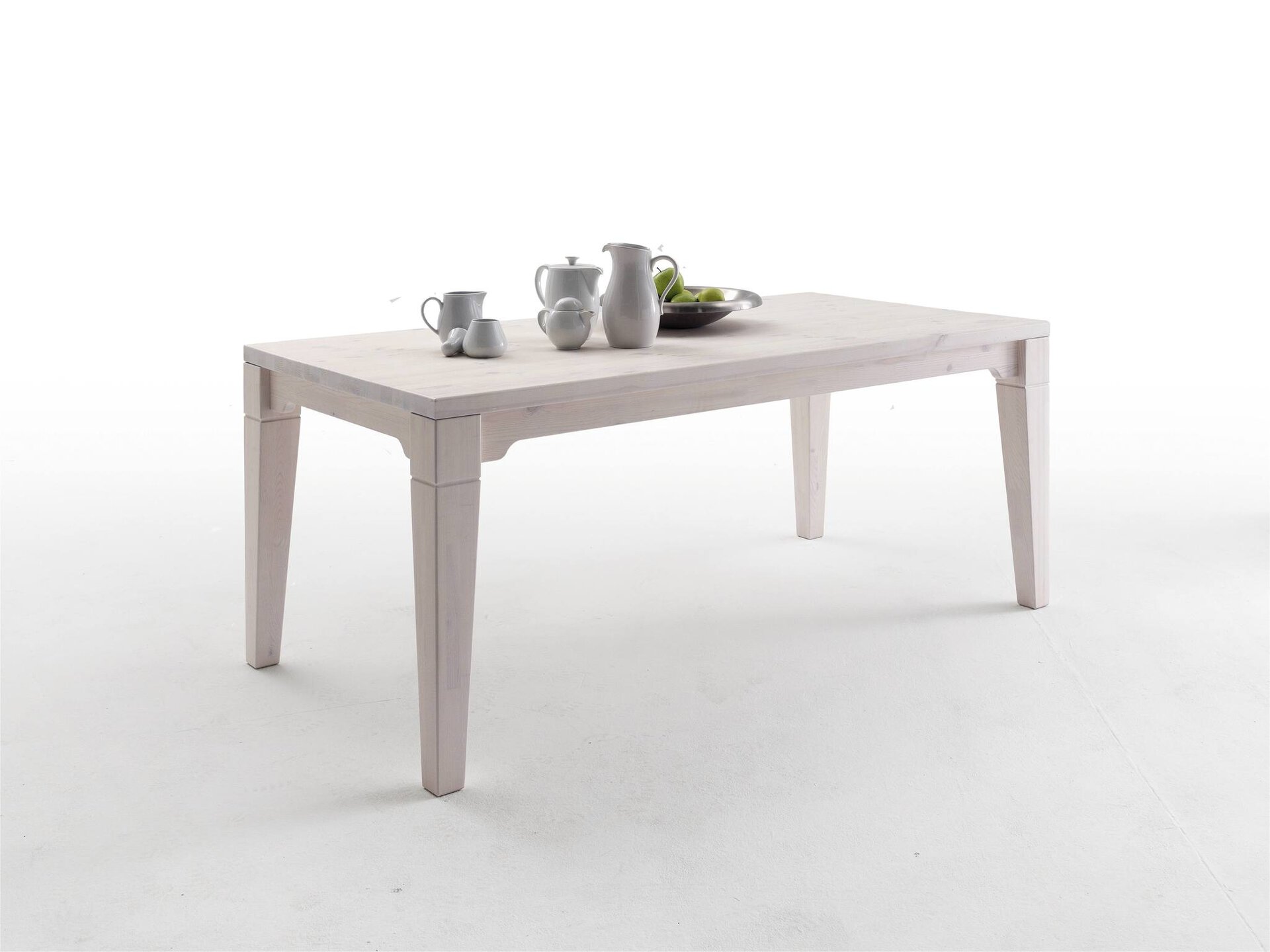 Esstische - robust und ausziehbar. Modernes Sitzen und Essen