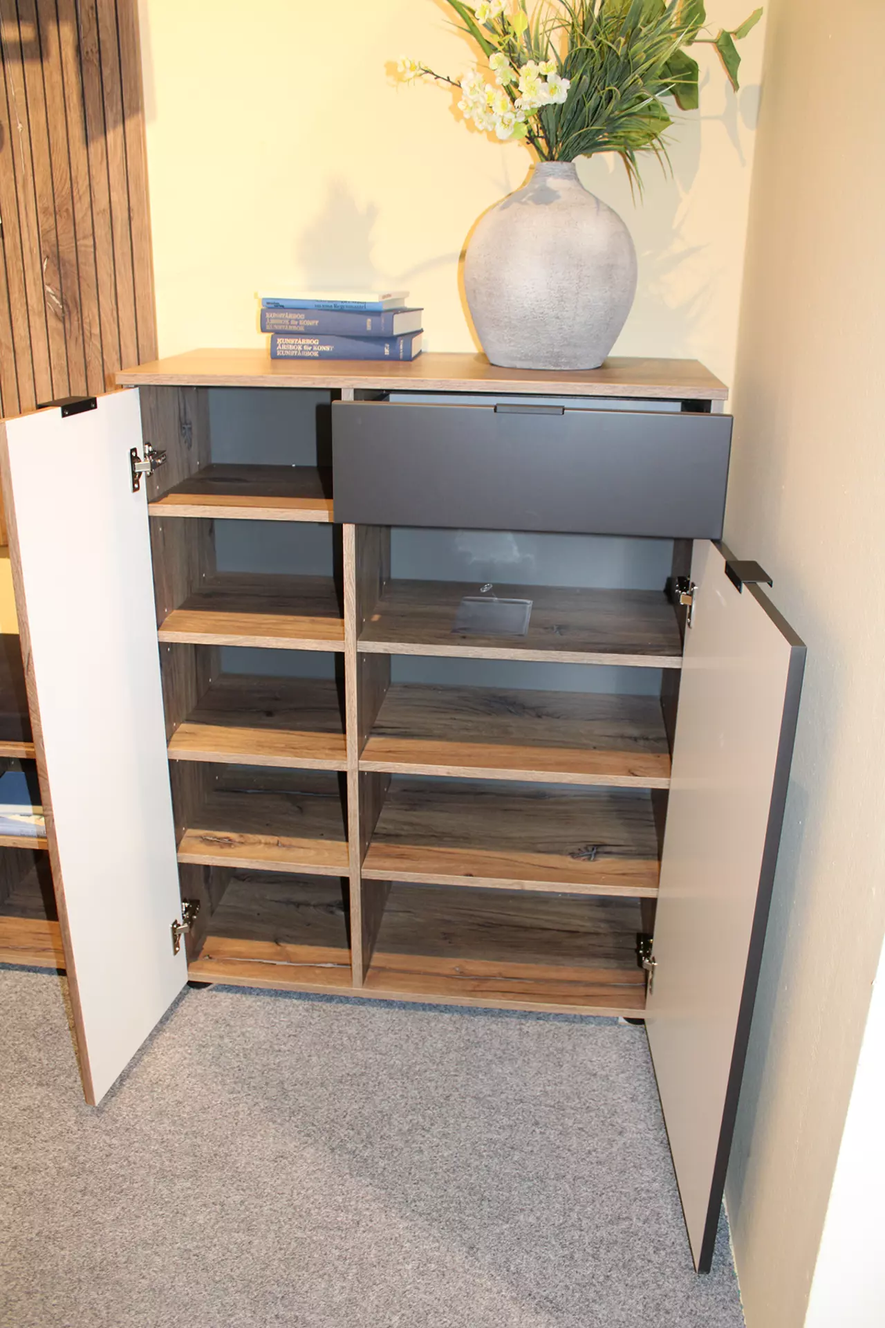Schuhschrank LINEA Cosmus grey MDF Leistenoptik