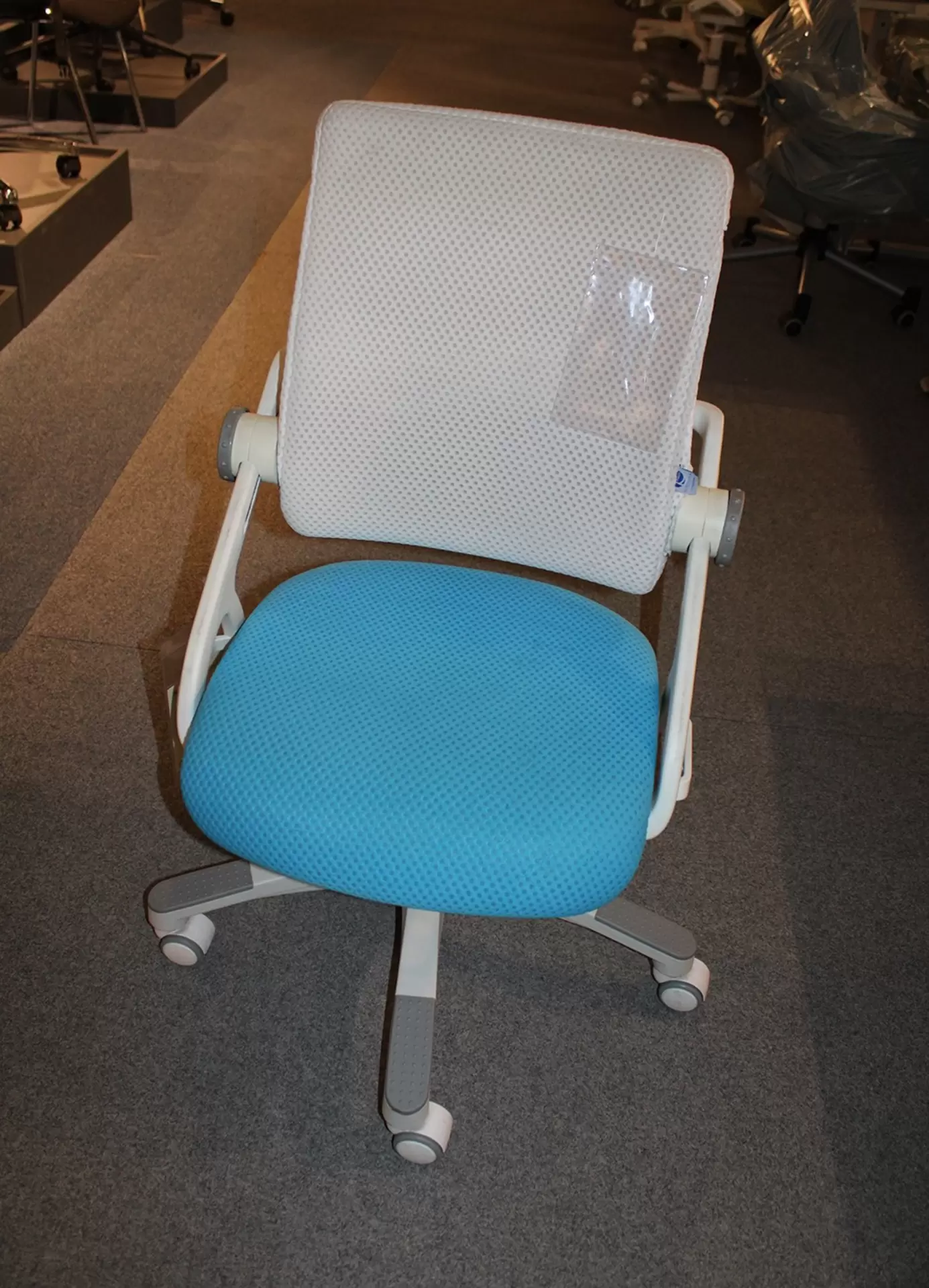Drehstuhl von Paidi mit Blauer Sitzfläche