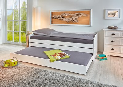 2. Bild von Kinderbett ca. 90x200 cm Holz