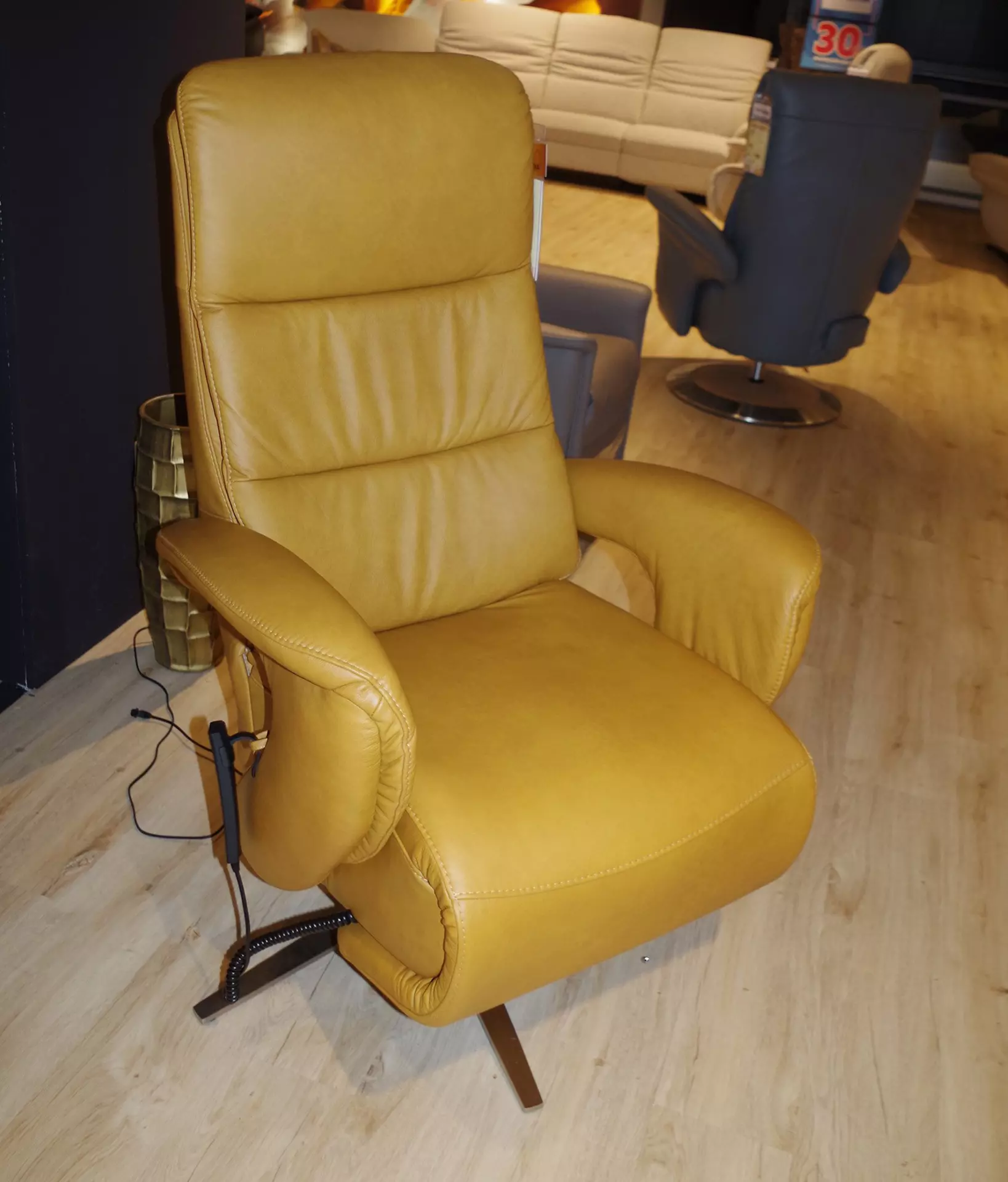 Sessel CASIO MONDO 