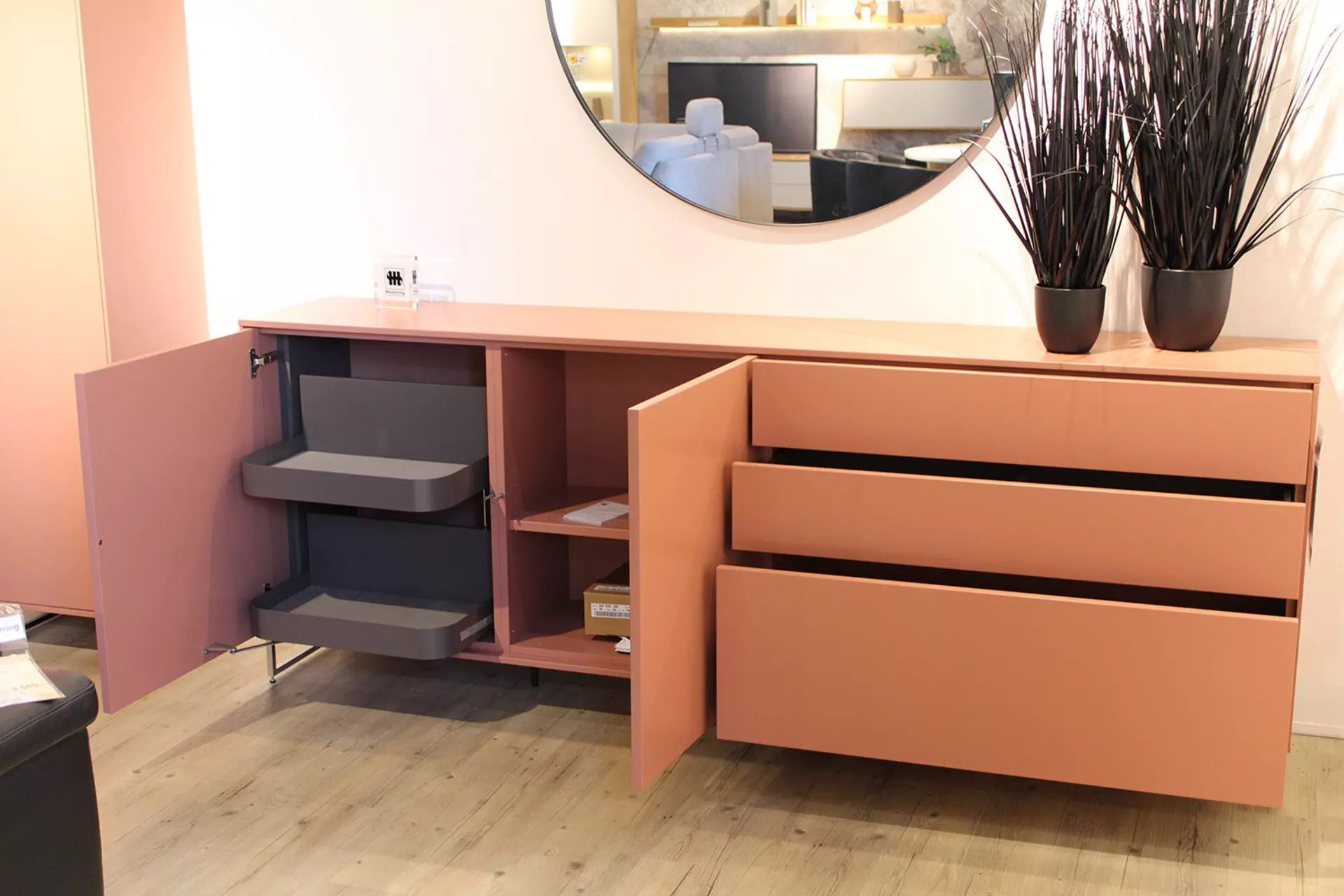 Sideboard KARA FRAME rose geöffnet