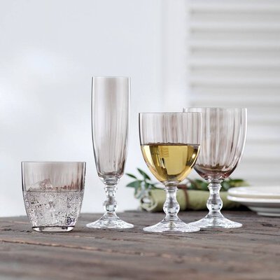 2. Bild von Weinglas Glas braun