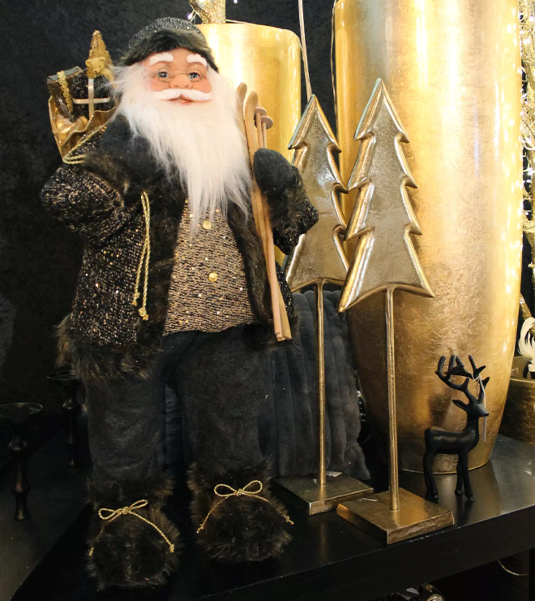 Schwarz und Gold - glamouröse Weihnachtsdeko