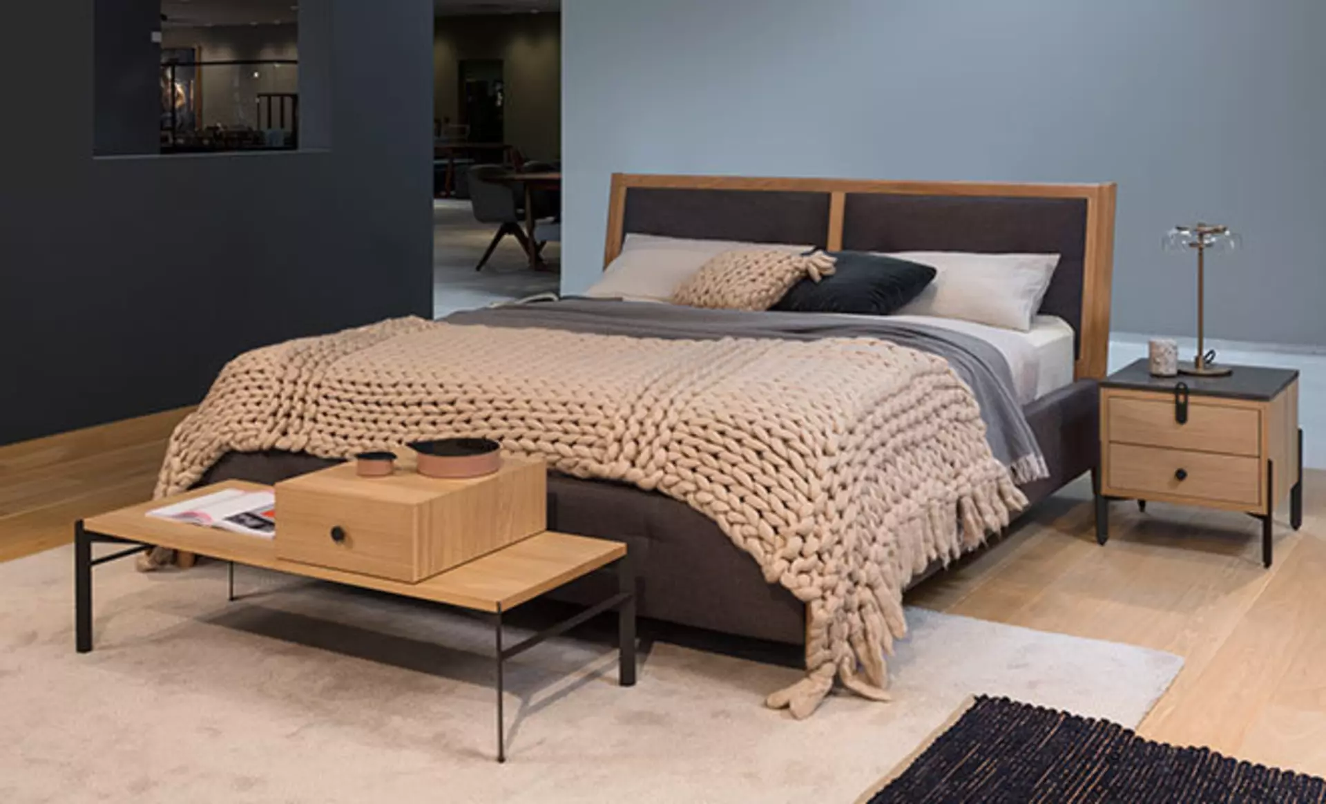 Hochwertige Betten von Rolf Benz in der Ausstellung  bei Möbel Inhofer